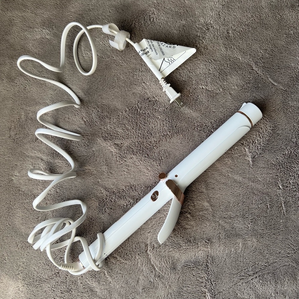 T3 SINGLEPASS CURLING IRON X 1.25"